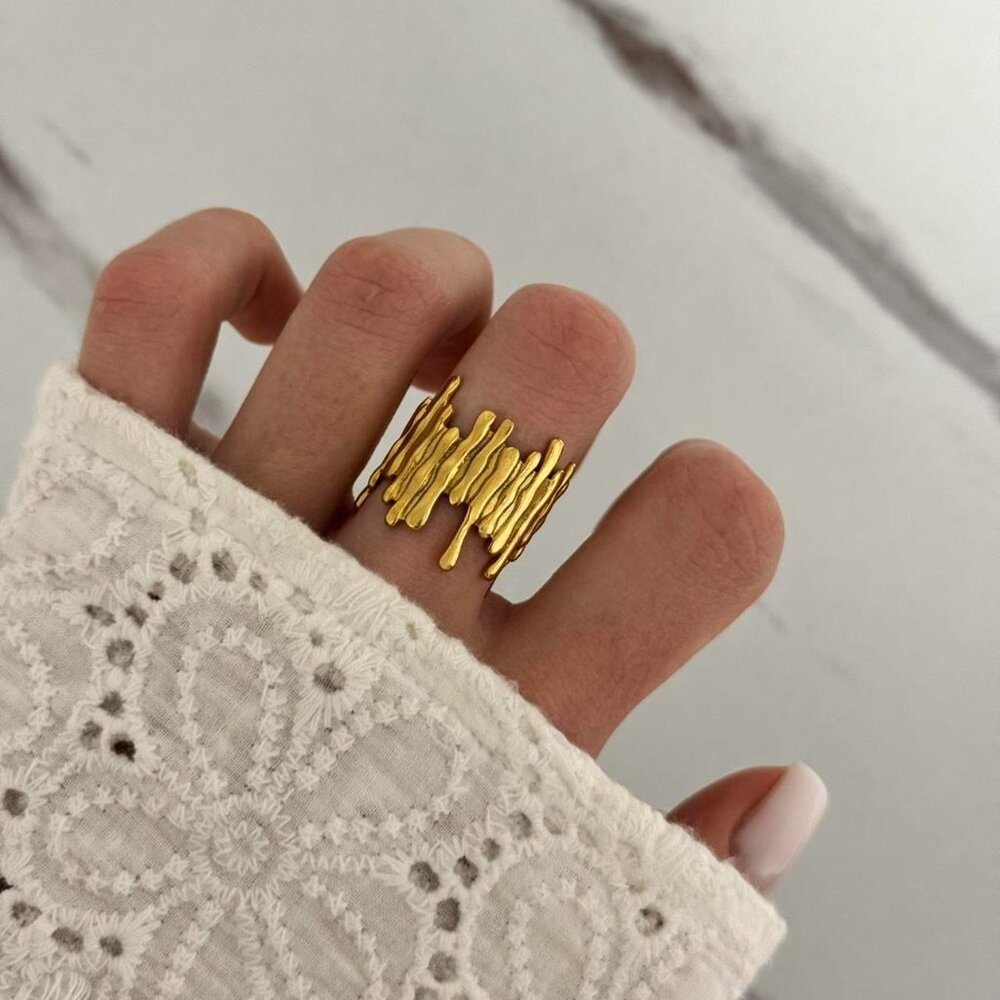 SKU:0006 gold rings With a‎ pattern vintage style made of high-quality materials